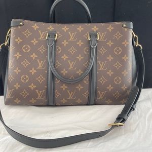 Louis Vuitton shoulder bag( received as gift). Used once, black suede interior.